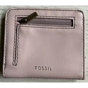 Fossil Logan Pink Leather RFID Small  Bi-Fold Wallet EUC